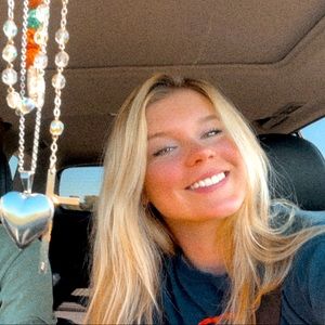 Meet your Posher, Kloe